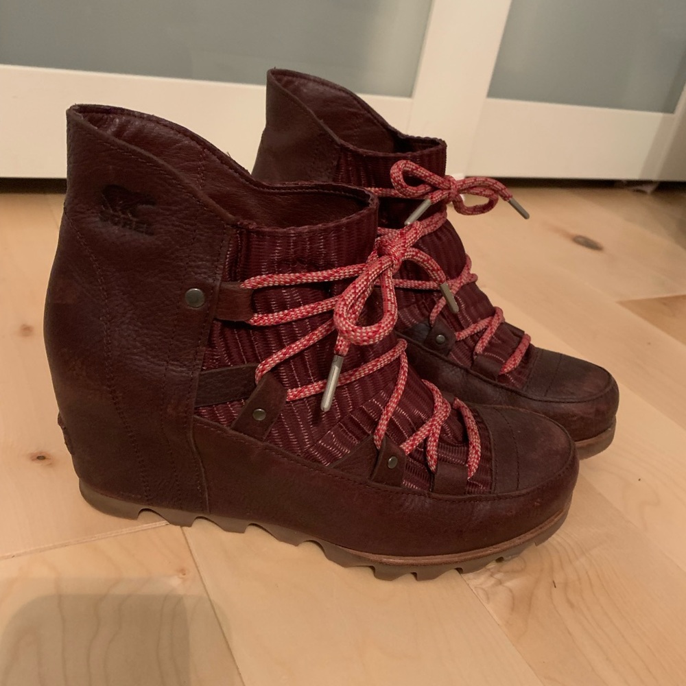 Sorel Joan of Arctic Lace Up Boot
